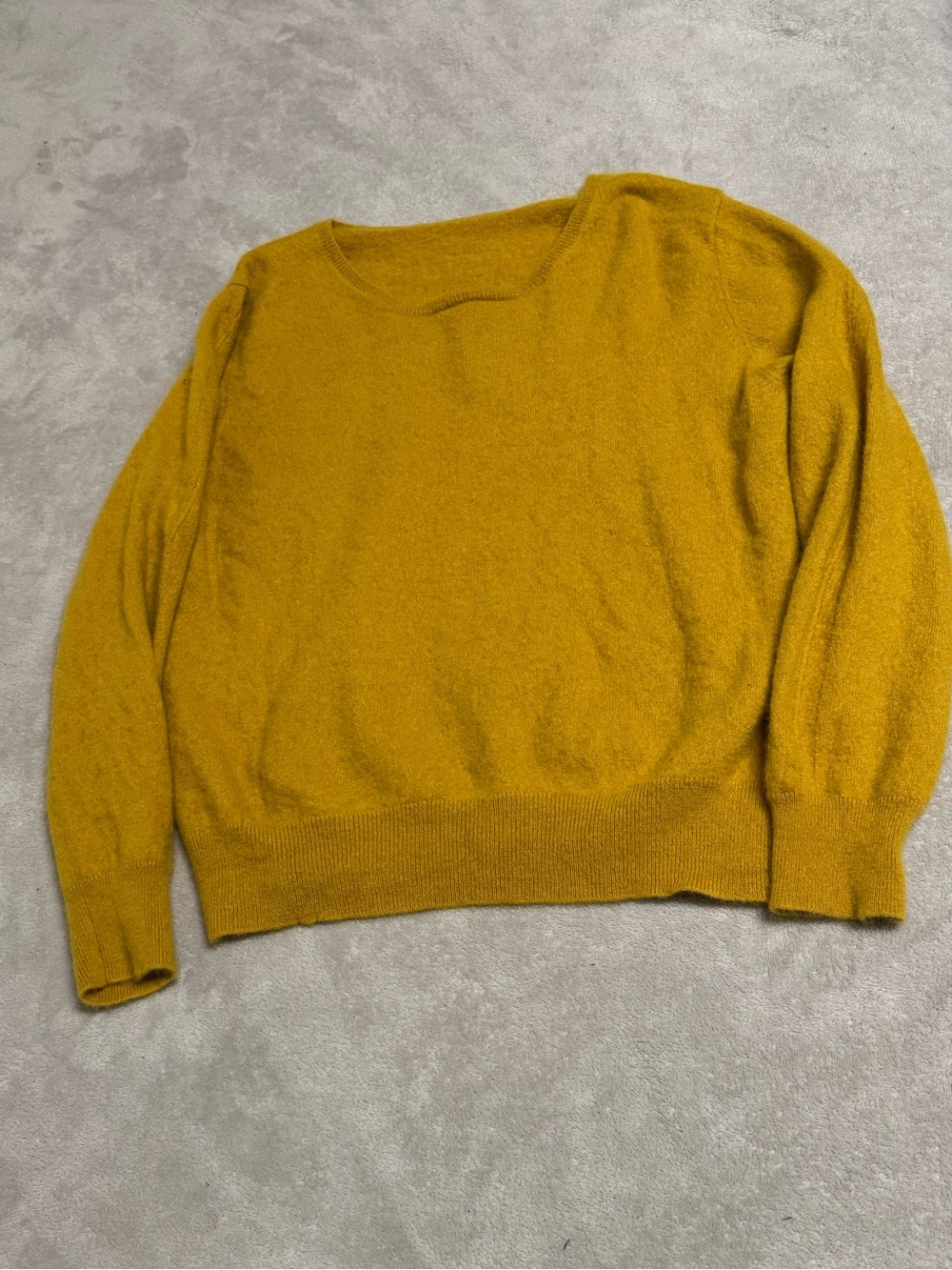 Women’s Cashemere Crewneck Sweater - Mustard